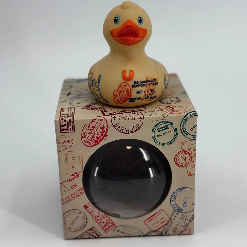 Bud Rubber Duck Tan Passport Stamp Travel Collectible 2007 Boxed New